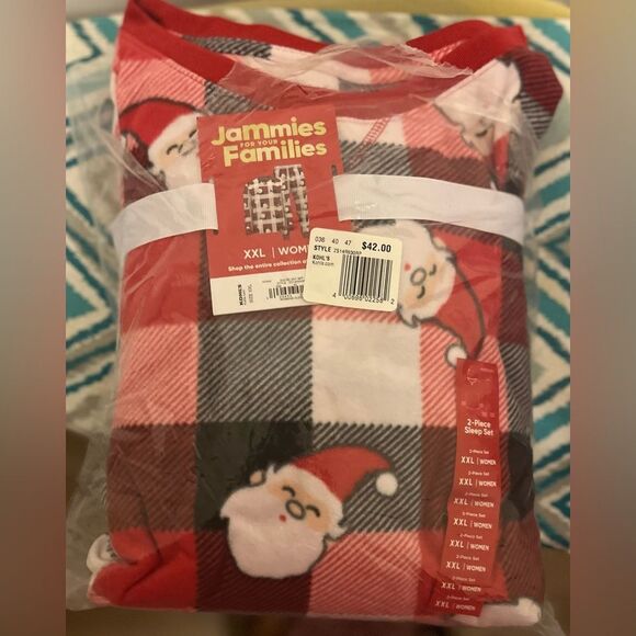 Women's Jammies For Your Families® Santa Coming Soon Pajama Set - Picture 4 of 4